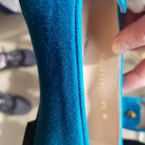 Shoes - Picture 3 of 3